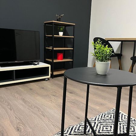 Central M - 5 Apartments Скоп'є Екстер'єр фото