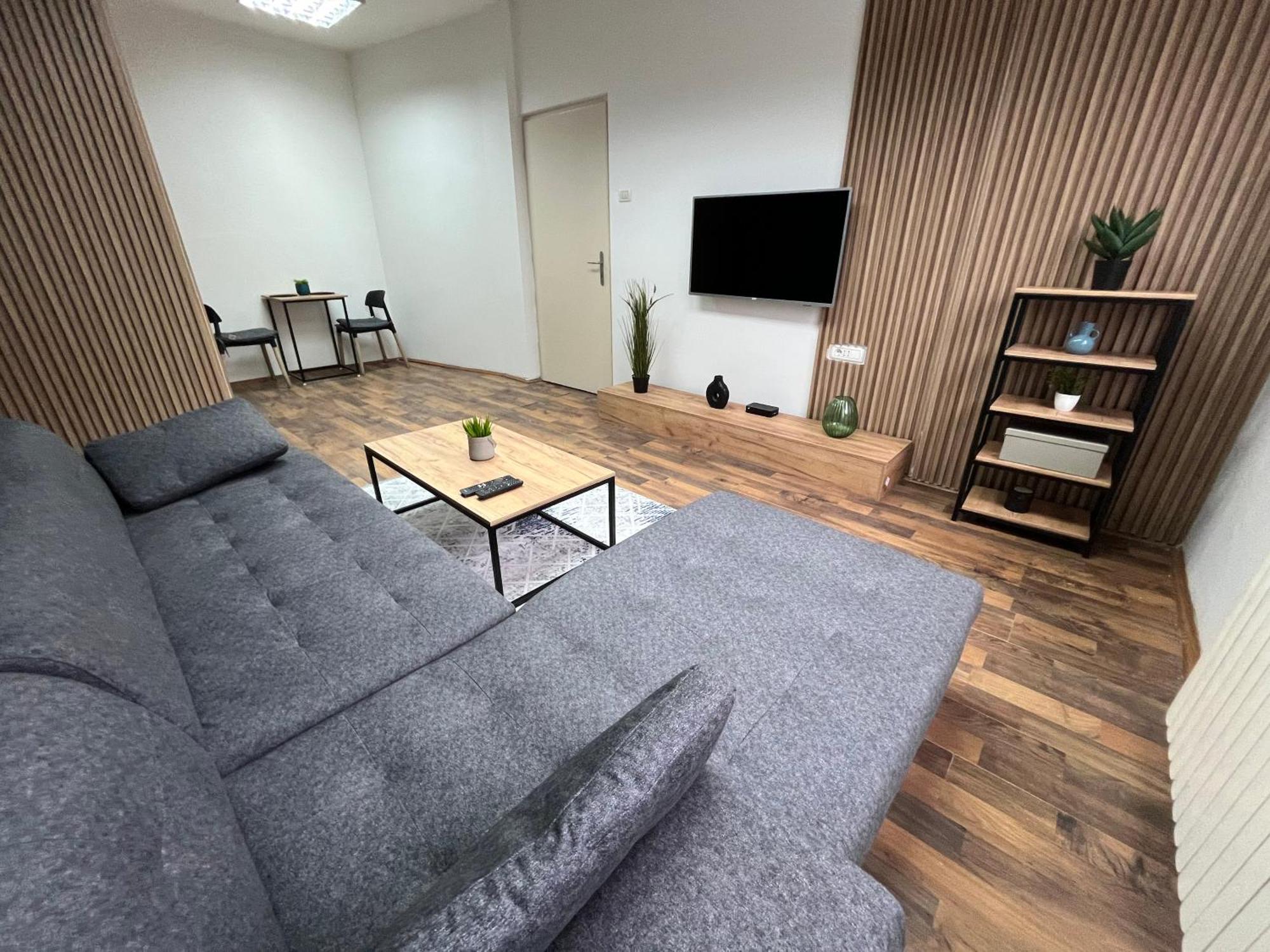 Central M - 5 Apartments Скоп'є Екстер'єр фото