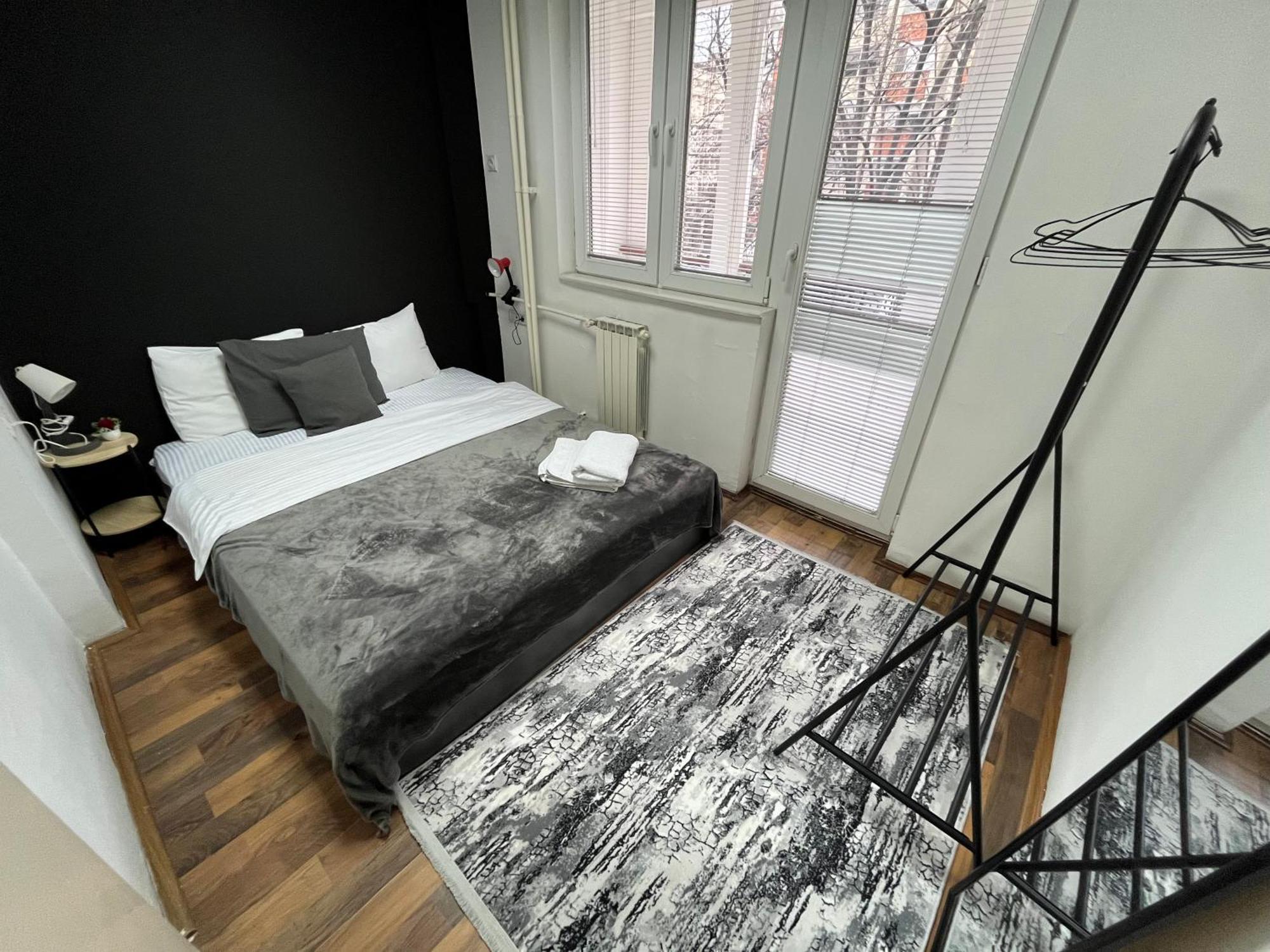 Central M - 5 Apartments Скоп'є Екстер'єр фото