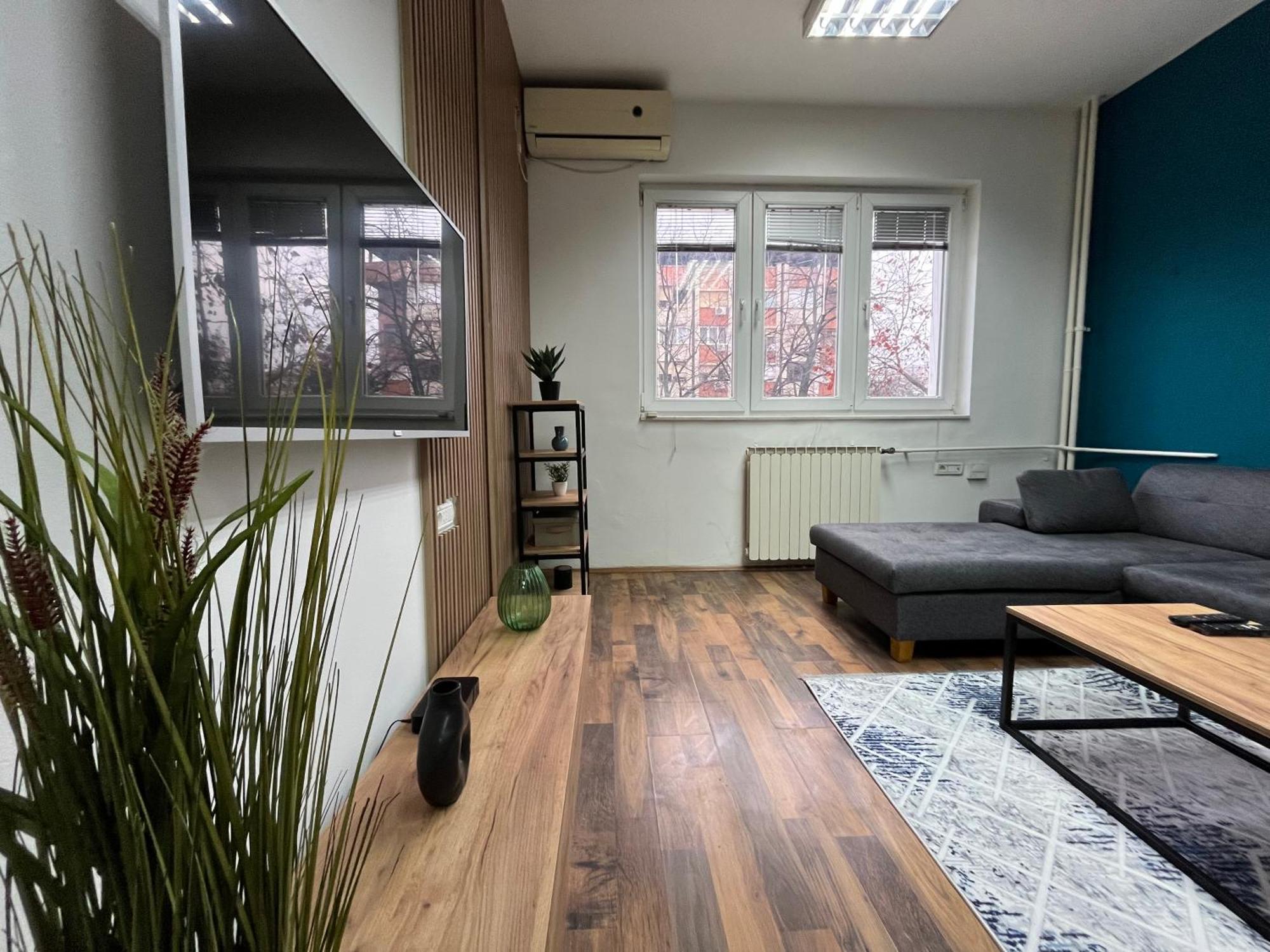 Central M - 5 Apartments Скоп'є Екстер'єр фото