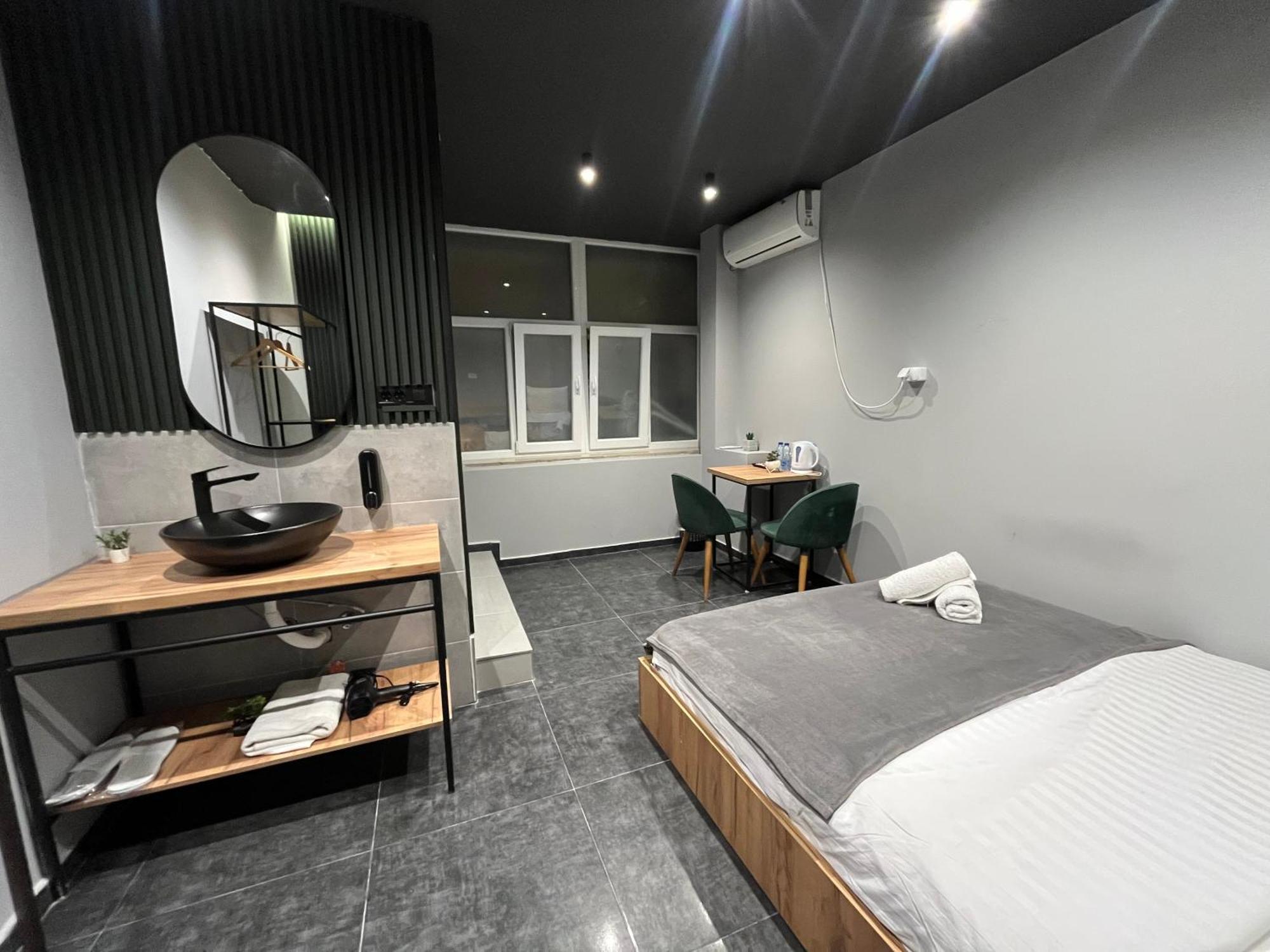 Central M - 5 Apartments Скоп'є Екстер'єр фото