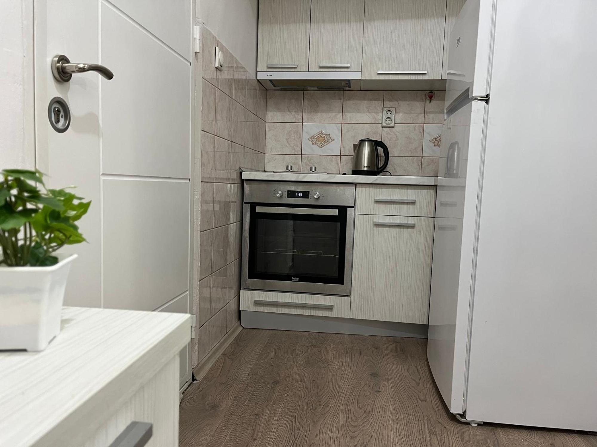 Central M - 5 Apartments Скоп'є Номер фото