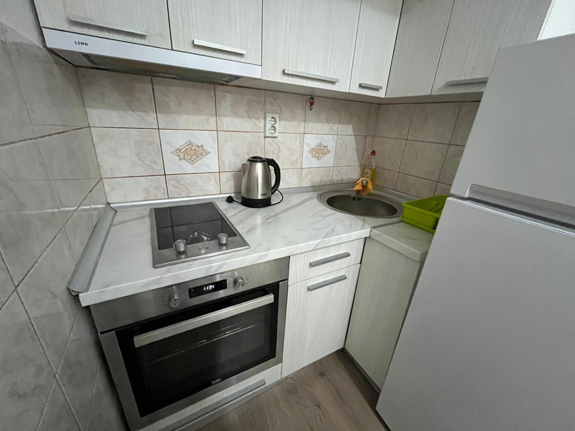 Central M - 5 Apartments Скоп'є Номер фото